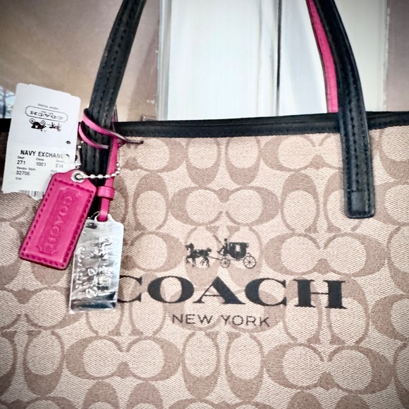 NWT Coach New York Tote Tan Brown Black & Red w/Dust Bag - Picture 4 of 13